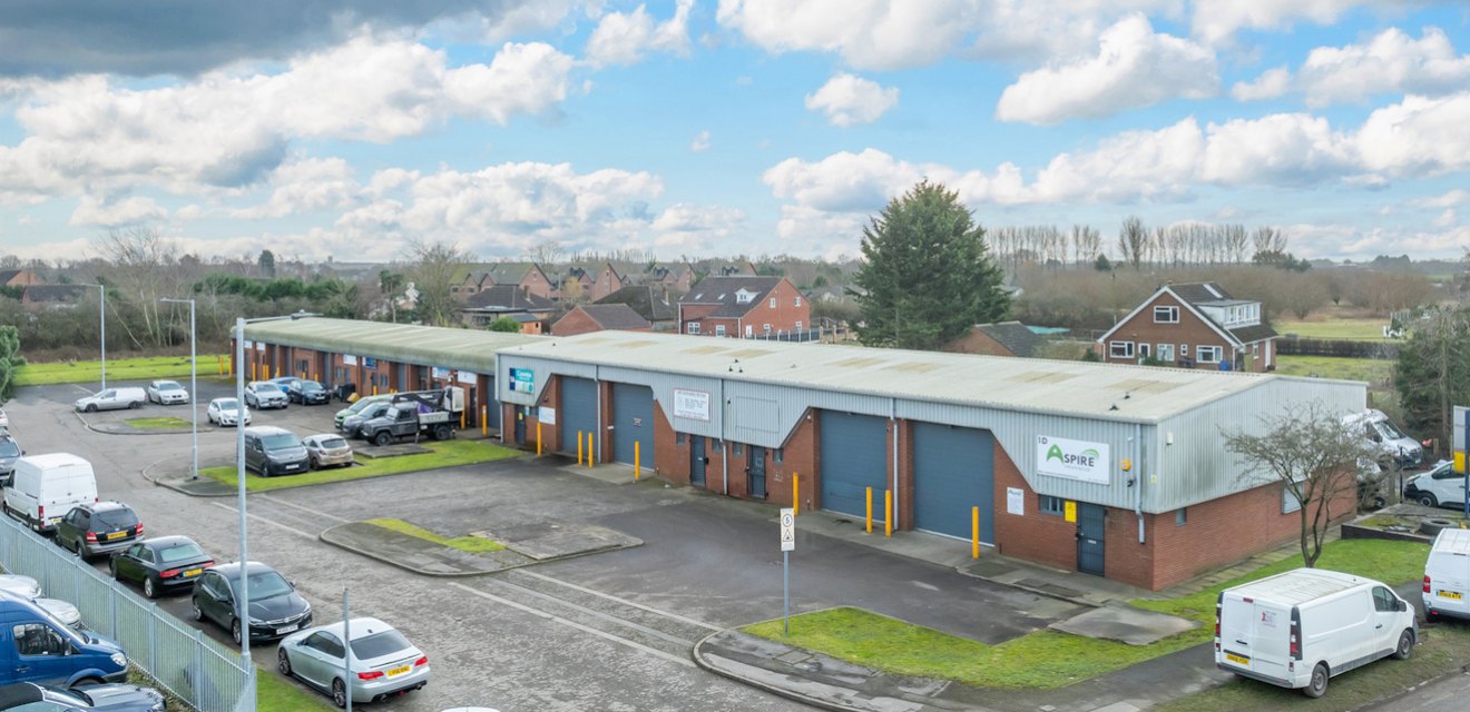 Sandtoft Industrial Estate  - Industrial Unit To Let - Sandtoft Industrial Estate, Doncaster